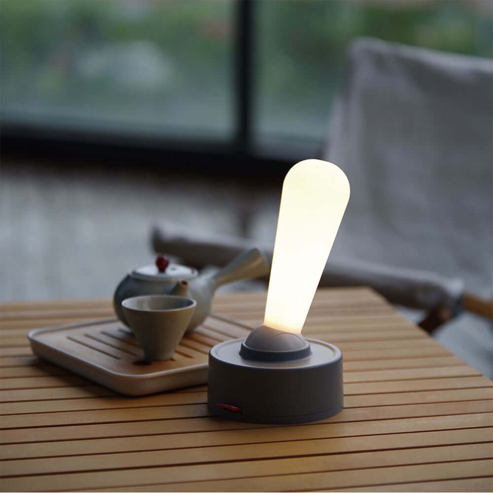 Retro Bordlampe med Vippebryter