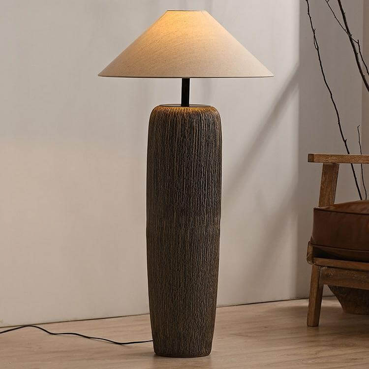Rustikk Gulvlampe i Tre - Elegant & Funksjonell Belysning