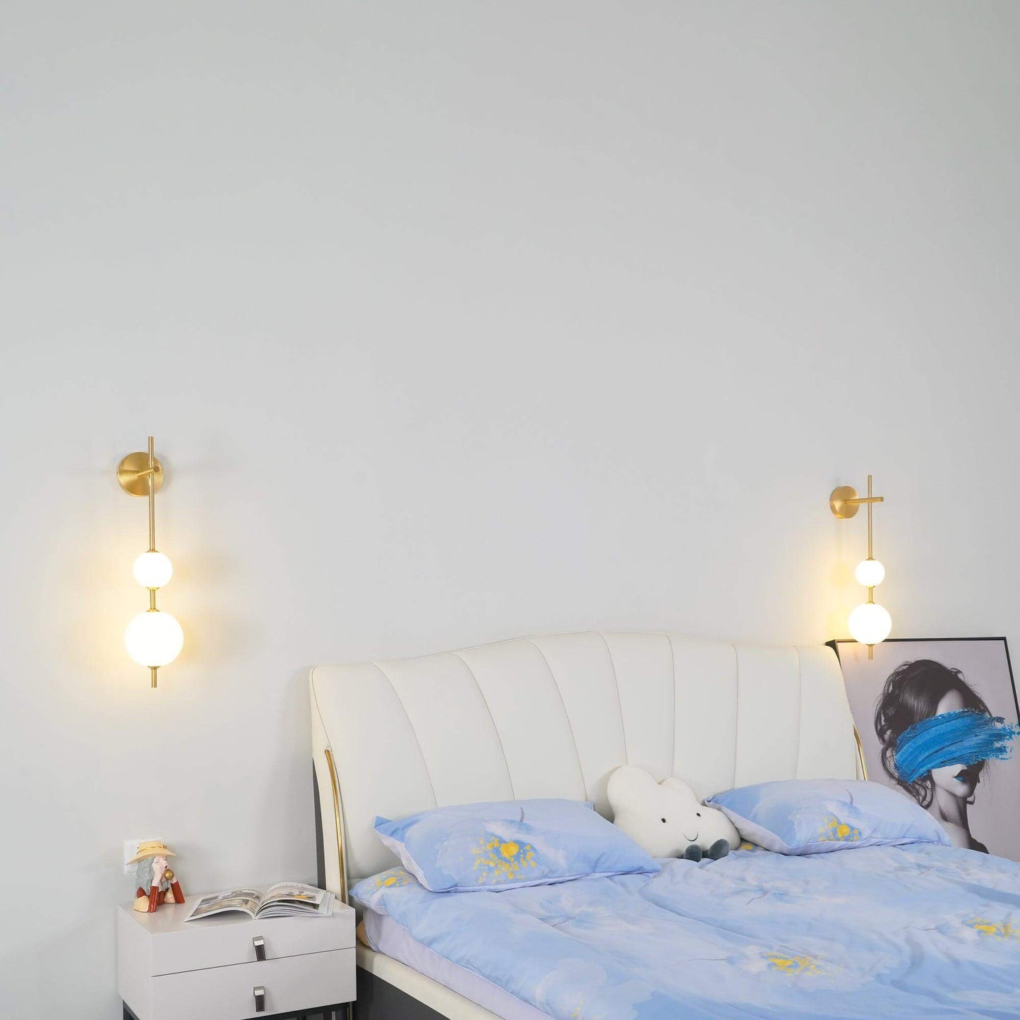 Elegant Vertikal Vegglampe i Glass