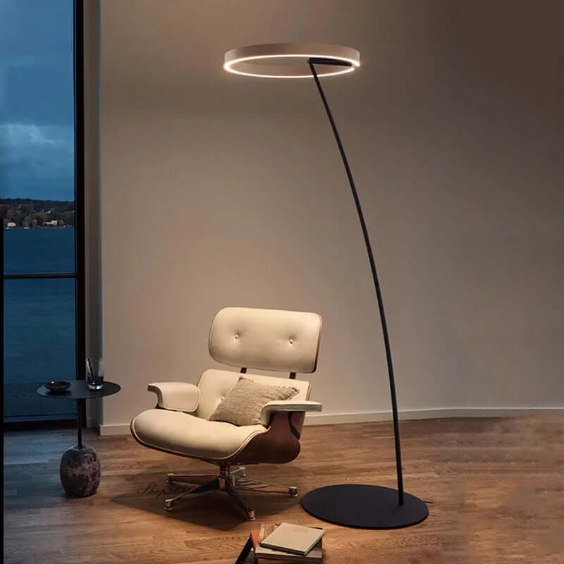 Elegant Gulvlampe med LED-lys