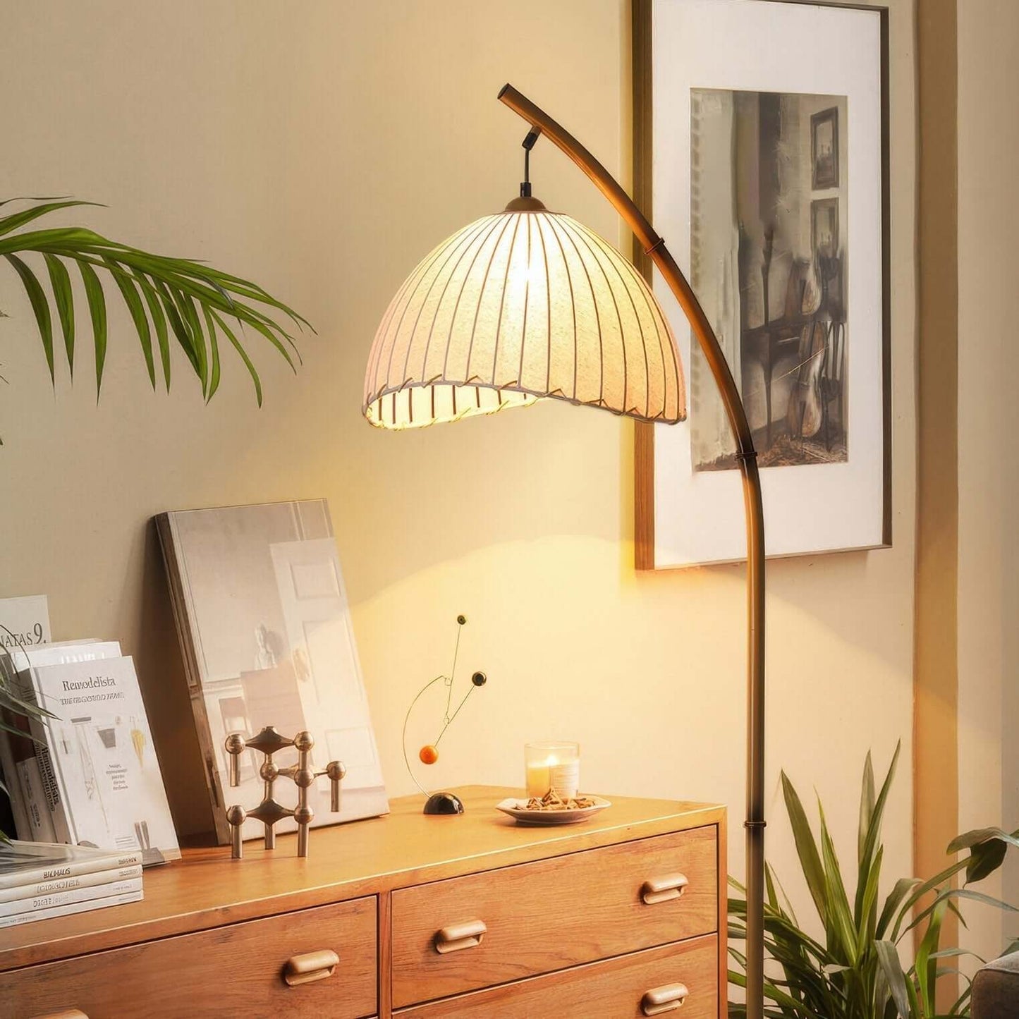 Elegant Gulvlampe i Bambusdesign