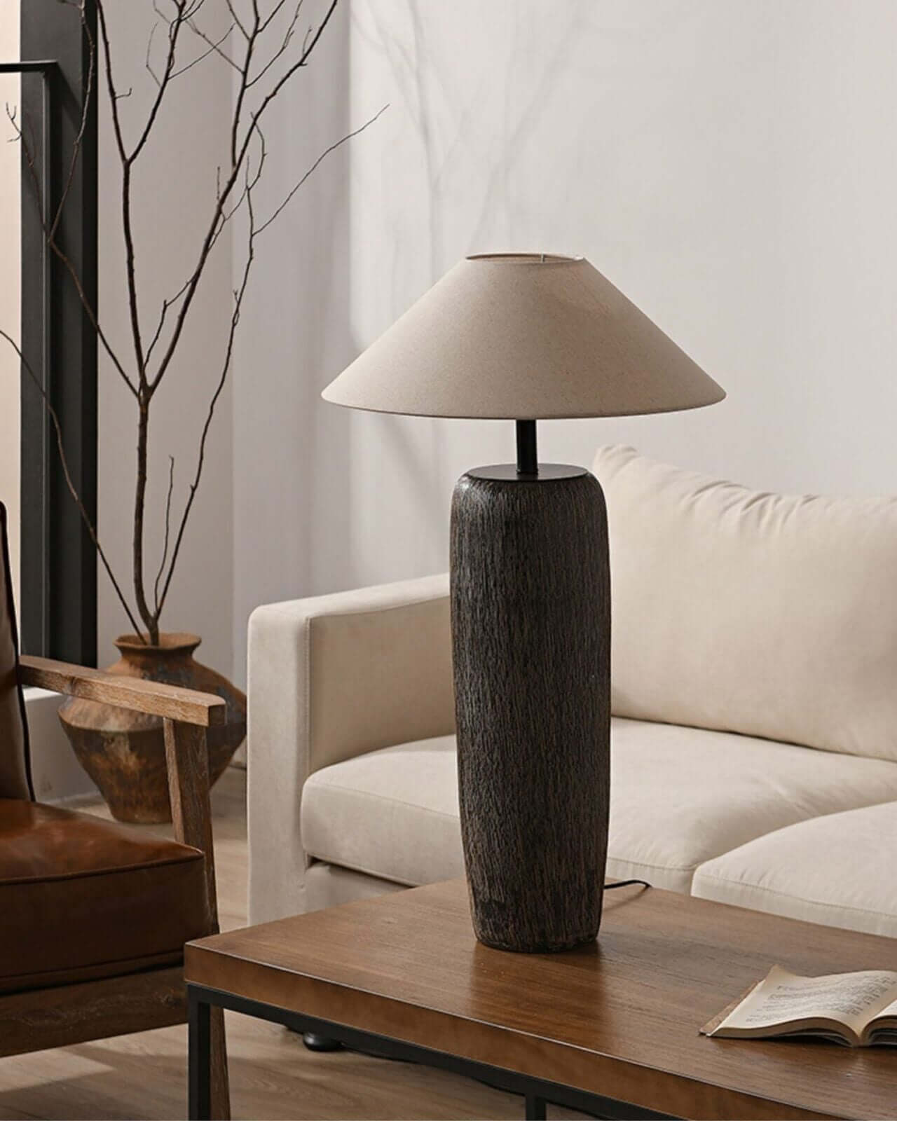 Rustikk Gulvlampe i Tre - Elegant & Funksjonell Belysning