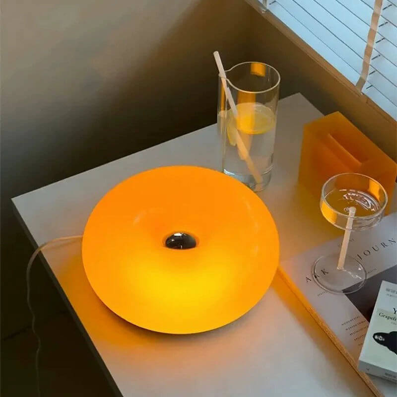 Stilren Donut Bord- eller Vegglampe