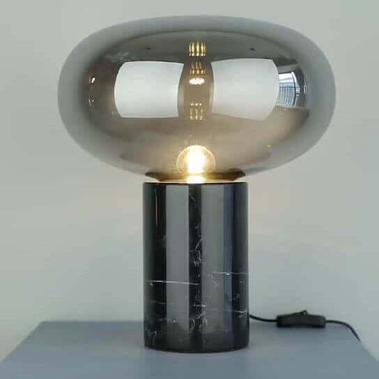 Elegant Bordlampe - Moderne Belysning