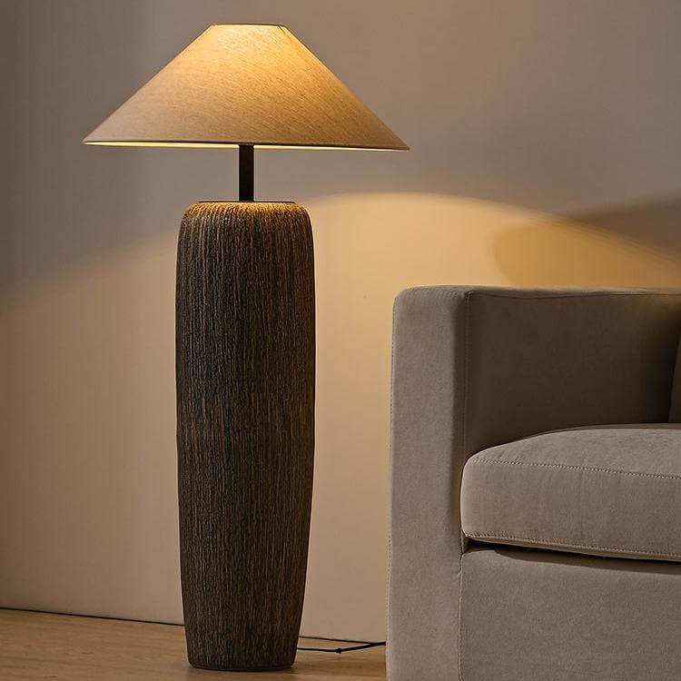 Rustikk Gulvlampe i Tre - Elegant & Funksjonell Belysning