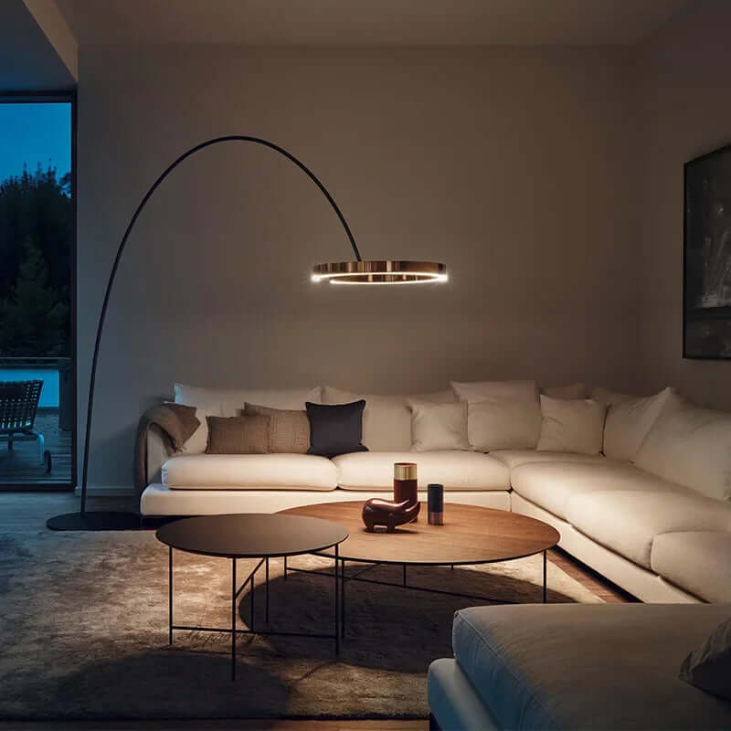 Elegant Gulvlampe med LED-lys