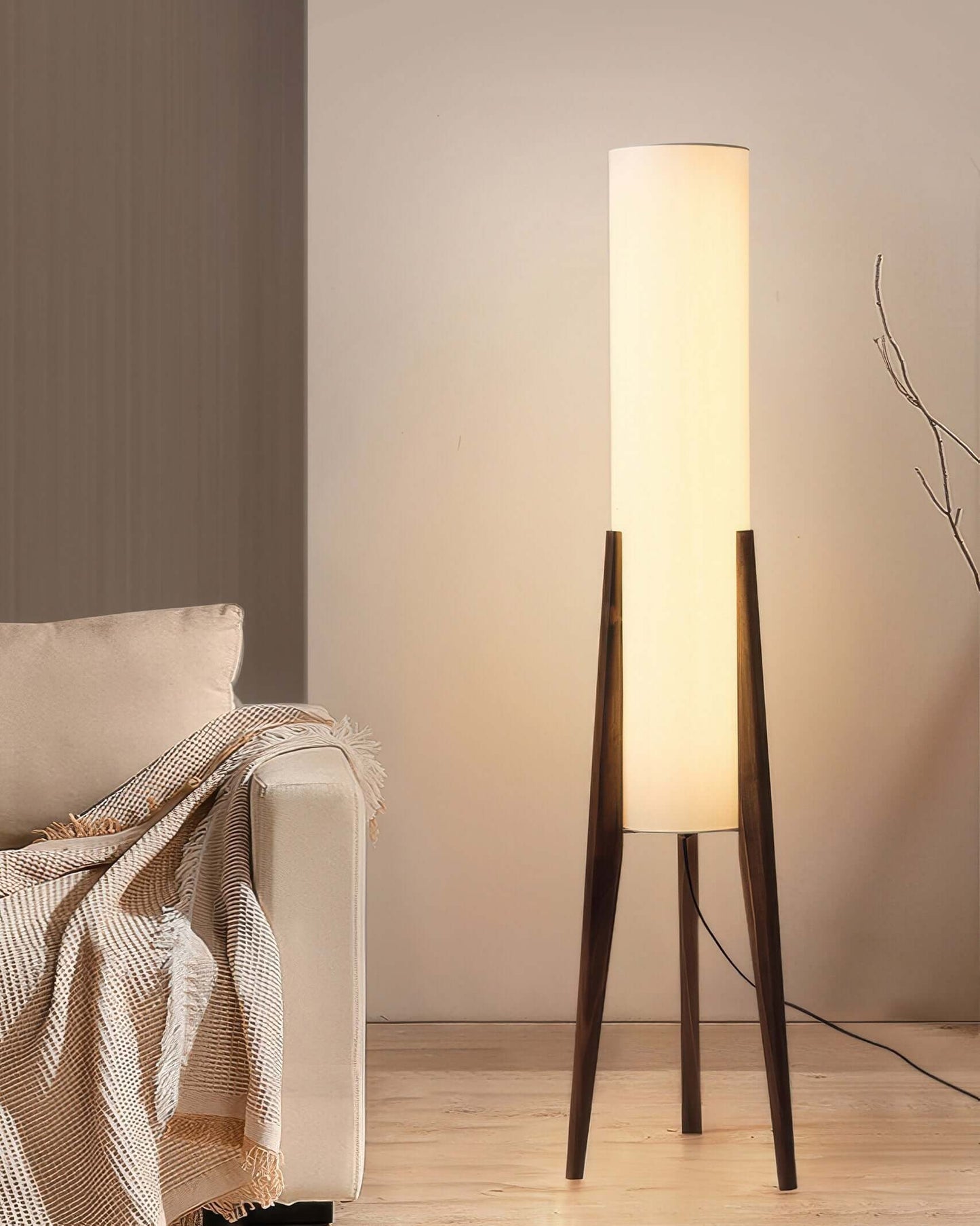 Elegant Gulvlampe i Tre – Moderne Design