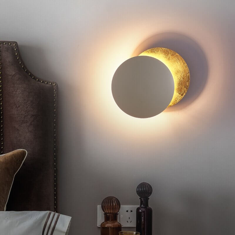 Elegant Vegglampe - Solformørkelse Design