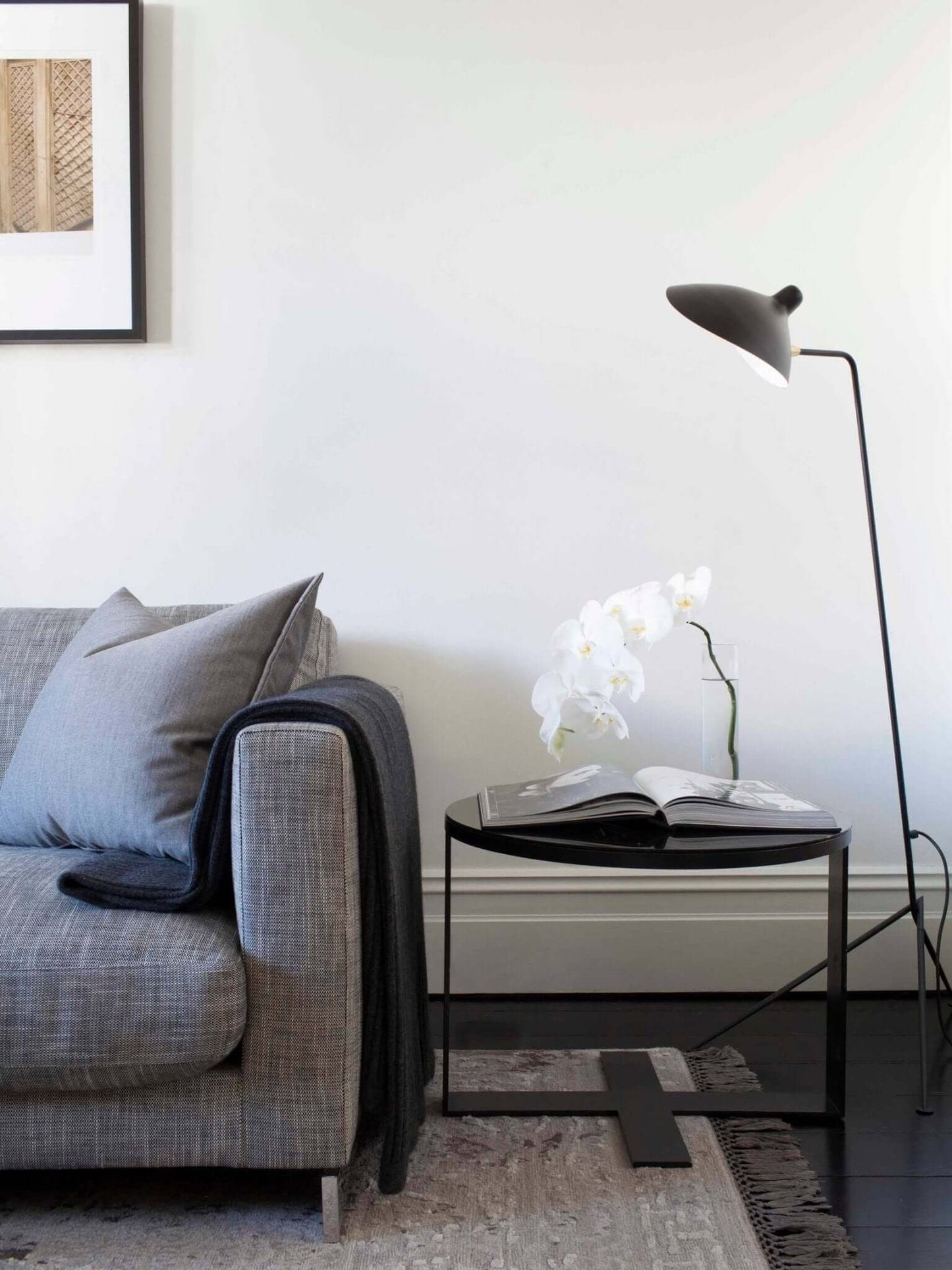 Elegant Tre-armet Gulvlampe