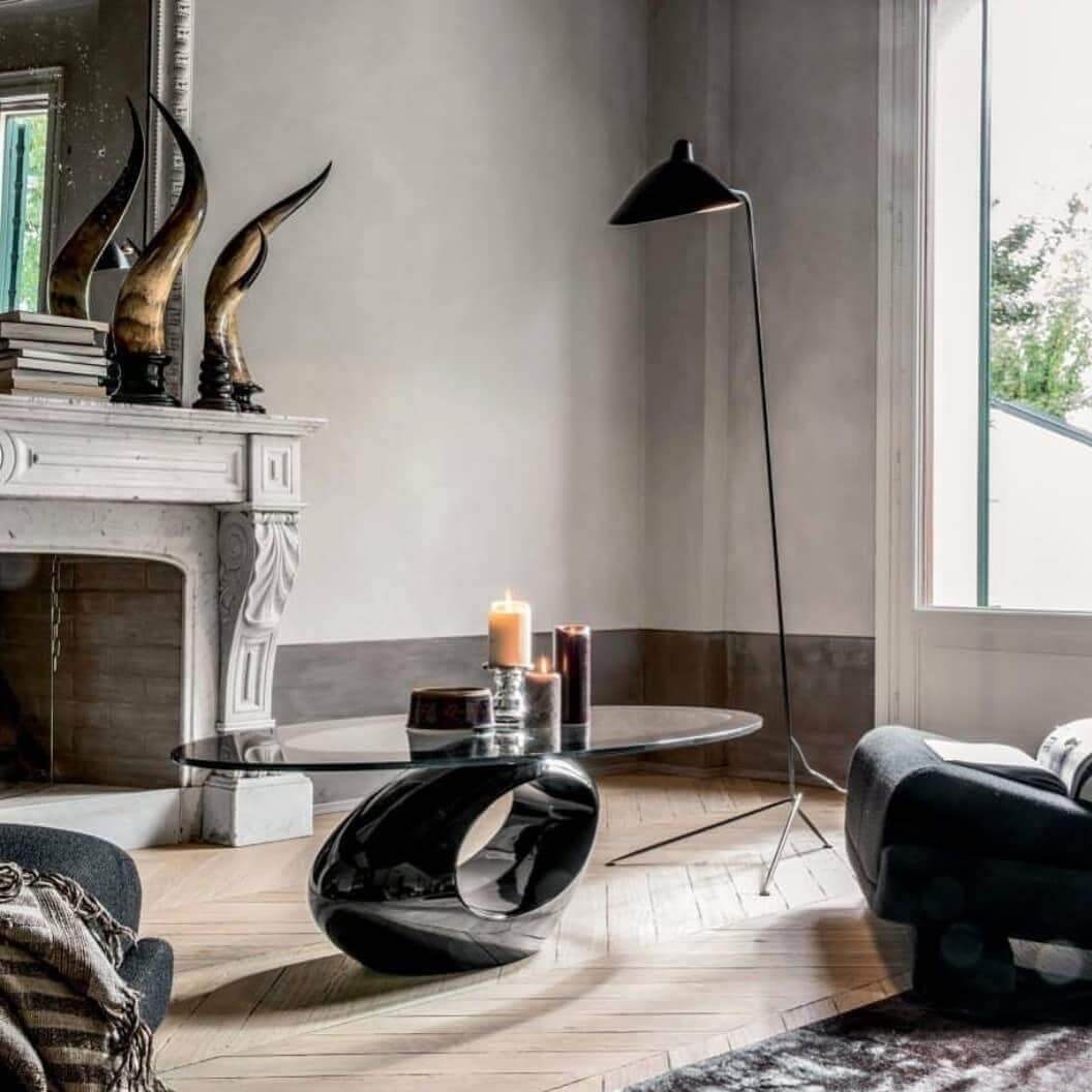 Elegant Tre-armet Gulvlampe