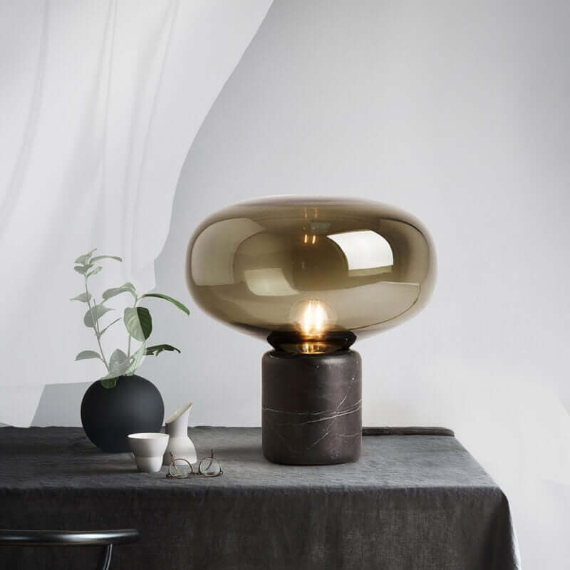 Elegant Bordlampe - Moderne Belysning