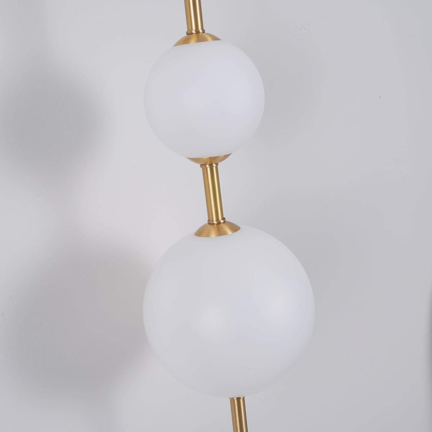 Elegant Vertikal Vegglampe i Glass