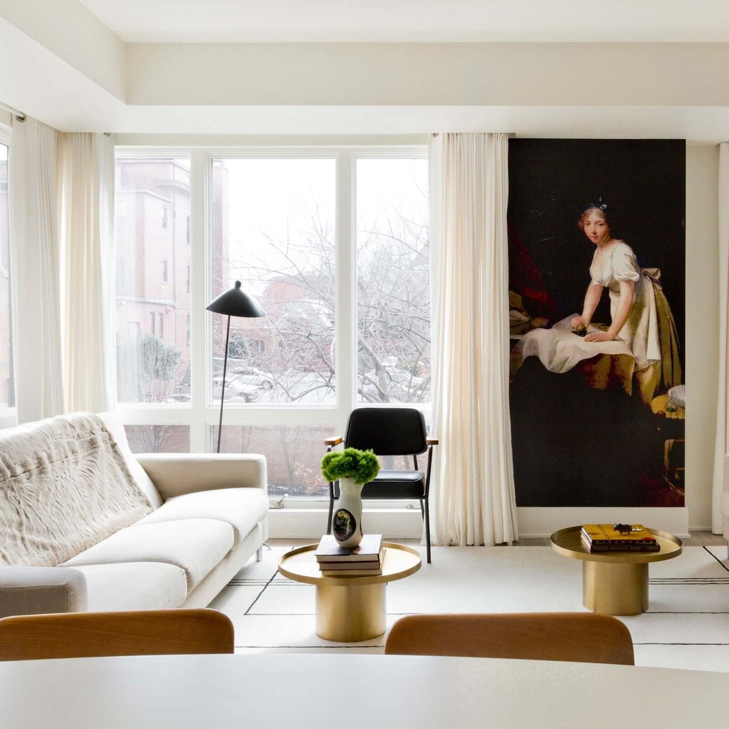 Elegant Tre-armet Gulvlampe