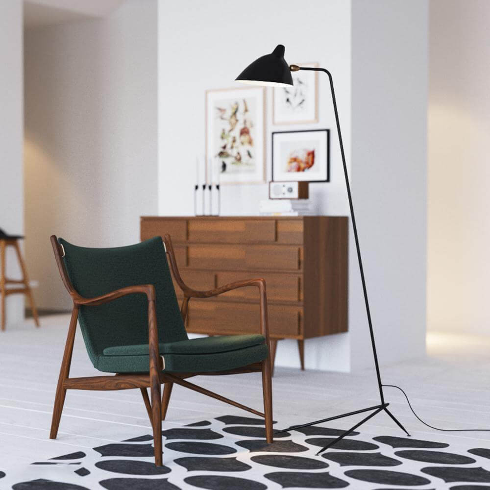 Elegant Tre-armet Gulvlampe