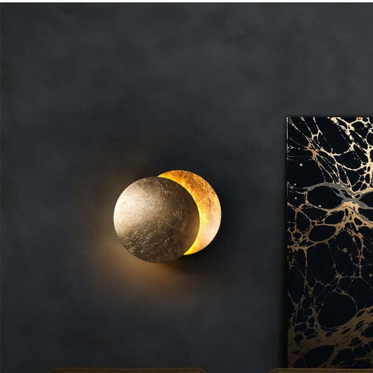 Elegant Vegglampe - Solformørkelse Design
