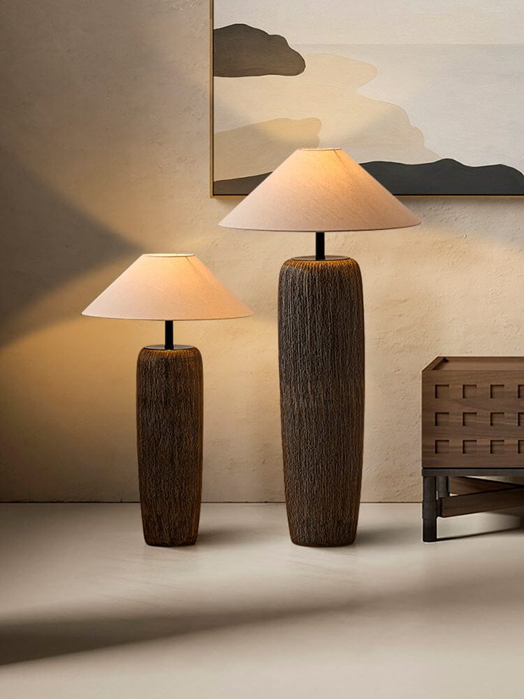 Rustikk Gulvlampe i Tre - Elegant & Funksjonell Belysning