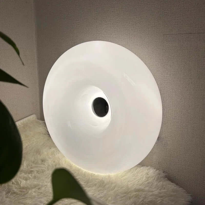 Stilren Donut Bord- eller Vegglampe