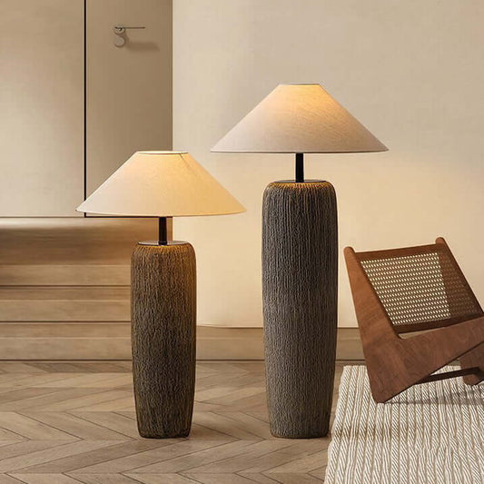 Rustikk Gulvlampe i Tre - Elegant & Funksjonell Belysning