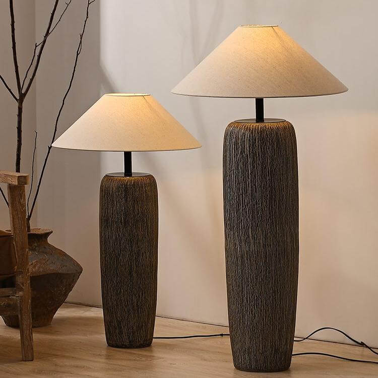 Rustikk Gulvlampe i Tre - Elegant & Funksjonell Belysning